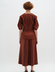 InWear - ZilkyIW Skirt - midi kjolar - cherry mahogany - 4