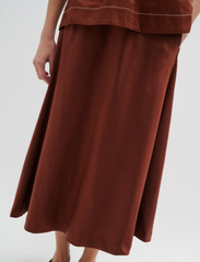 InWear - ZilkyIW Skirt - midi skirts - cherry mahogany - 5