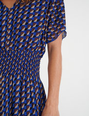 InWear - RiannaIW Short Dress - short dresses - graphic tiles - 5