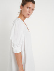 InWear - KikoIW Yanca Dress - sommarklänningar - pure white - 2