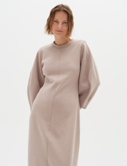 InWear - MarvinIW Dress - sweatshirt-kjoler - mocha grey - 4