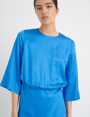 InWear - KantaIW Fit Dress - midi kjoler - fall blue - 2