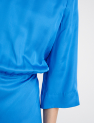 InWear - KantaIW Fit Dress - midi kjoler - fall blue - 5