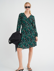 InWear - KirstieIW Short Dress - short dresses - green painted flowers - 3