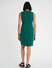 InWear - WinIW Dress - festtøj til outletpriser - warm green - 4