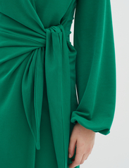 InWear - CatjaIW Wrap Dress - slå-om-kjoler - emerald green - 4