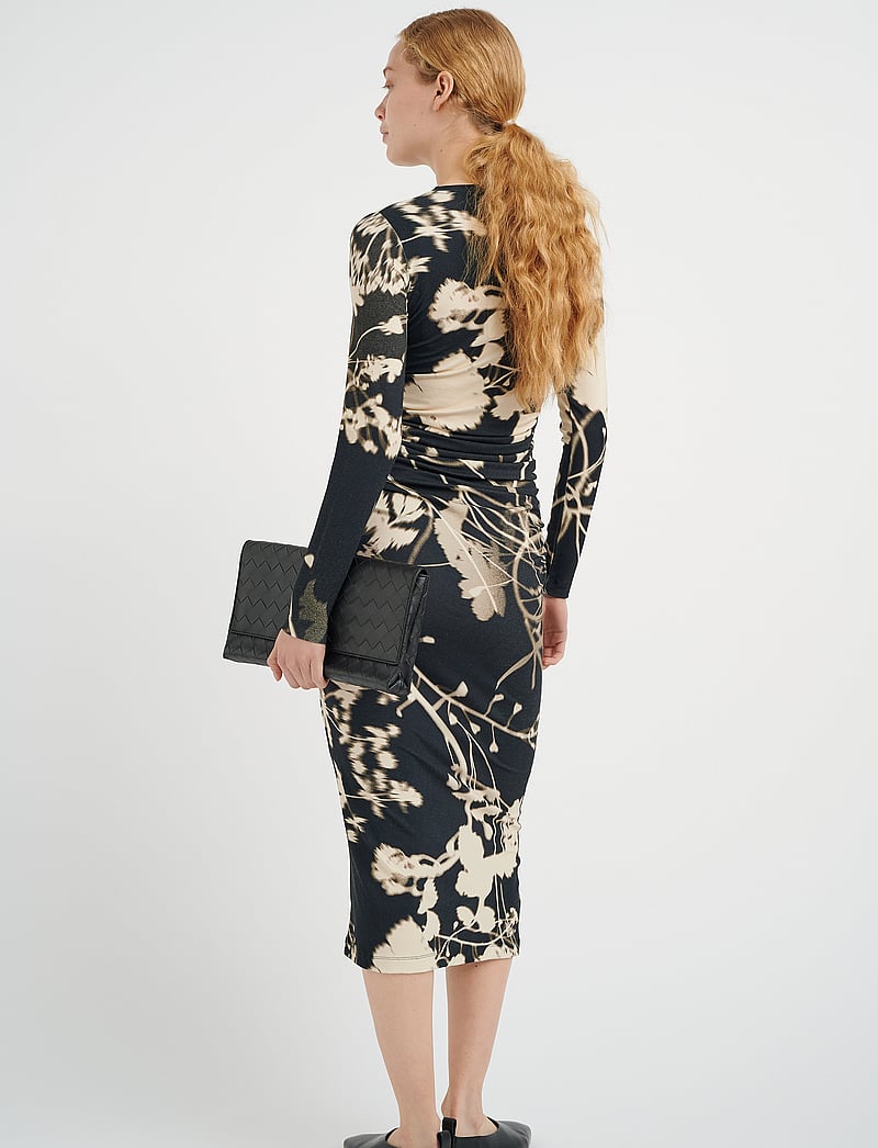InWear - RuthIW Print Dress - midikleidid - black large flower silhouette - 4