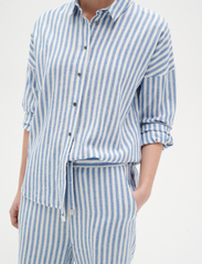 InWear - AmosIW Kiko Shirt - langermede skjorter - blue stripes - 2