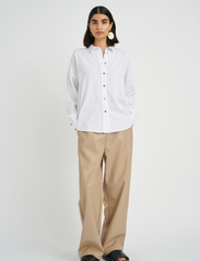 InWear - AmosIW Kiko Shirt - langærmede skjorter - pure white - 2