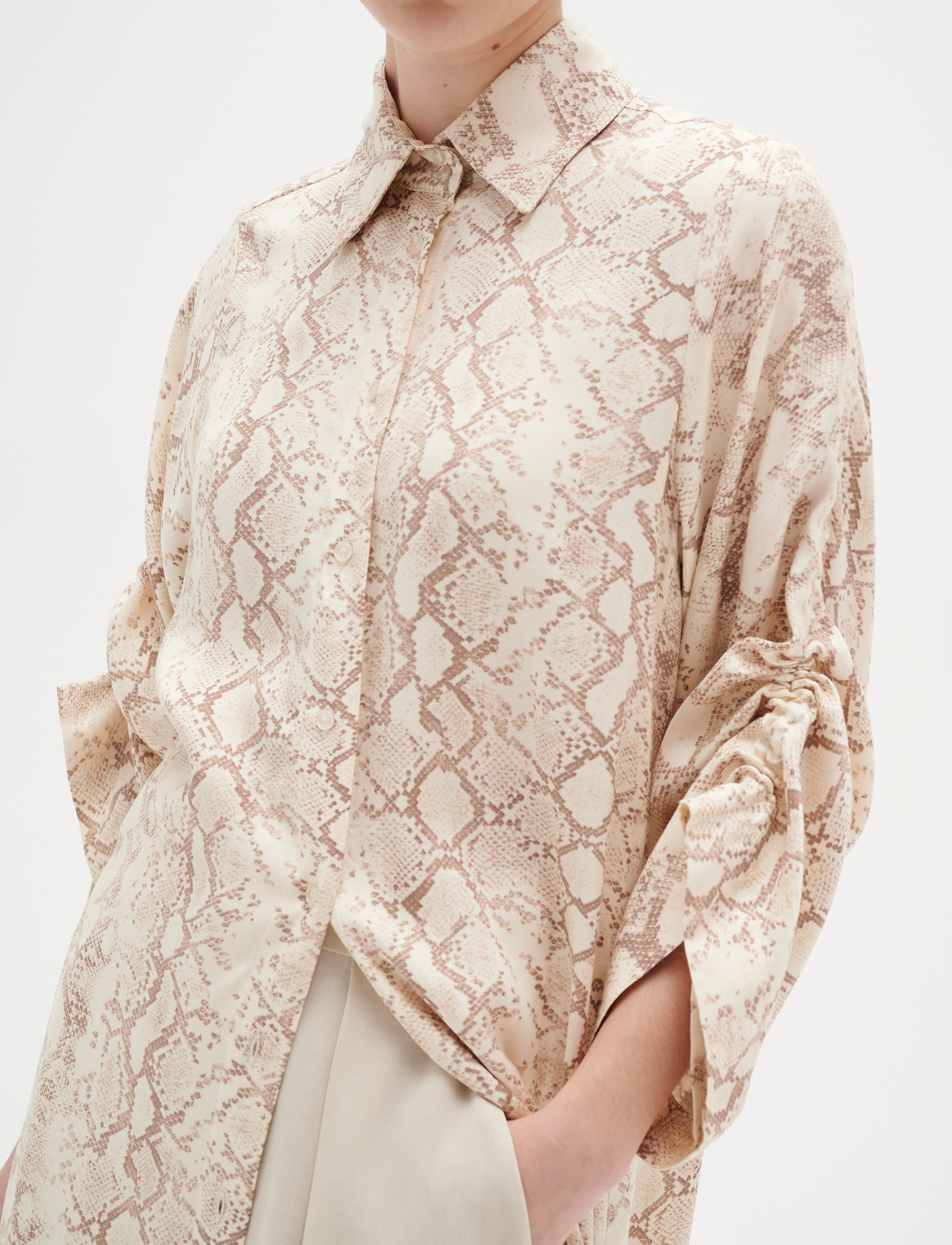 InWear DwynIW Dress - Hemdkleider - NEUTRAL OVERSIZED SNAKE / cream