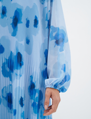 InWear - DesdraIW Short Dress - sukienki koszulowe - blue poetic flower - 5