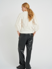 InWear - ZummeIW Blouse LS - long-sleeved blouses - whisper white - 4