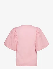 InWear - UmeIW V-neck - short-sleeved blouses - candyfloss - 1