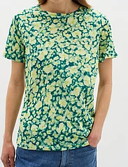 InWear - AlmaIW Print Tshirt - lägsta priserna - green painted flower - 5