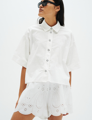 InWear - OceaneIW Shirt - kortärmade skjortor - pure white - 2