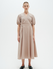 InWear - TaceyIW Dress - susiaučiamosios suknelės - mocha grey - 3