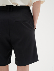 InWear - ZellaIW Classic Shorts - casual shorts - black - 6
