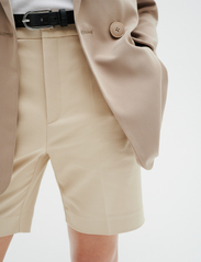 InWear - ZellaIW Classic Shorts - casual szorty - cement - 6