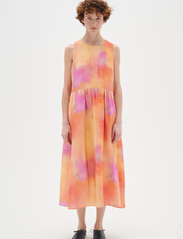 InWear - TedraIW Long Dress - sommerkjoler - sky lights print - 3