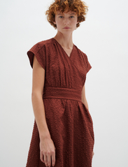 InWear - EdenaIW Wrap Dress - sukienki kopertowe - cherry mahogany - 3