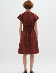 InWear - EdenaIW Wrap Dress - sukienki kopertowe - cherry mahogany - 4
