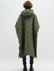 InWear - ItoneIW Cape - vårjackor - beetle green - 6