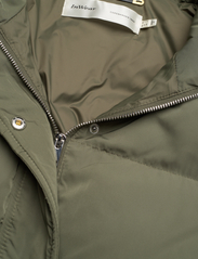 InWear - PhyllysIW Classic Coat - winter jackets - beetle green - 2