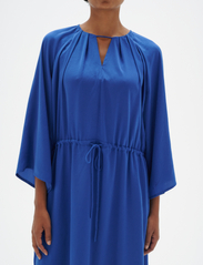 InWear - NotoIW Dress - midi dresses - mazarine blue - 2