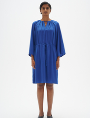 InWear - NotoIW Dress - midikjoler - mazarine blue - 3
