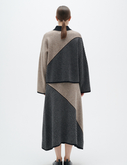 InWear - RancelIW Skirt - knitted skirts - mocha grey/black - 4