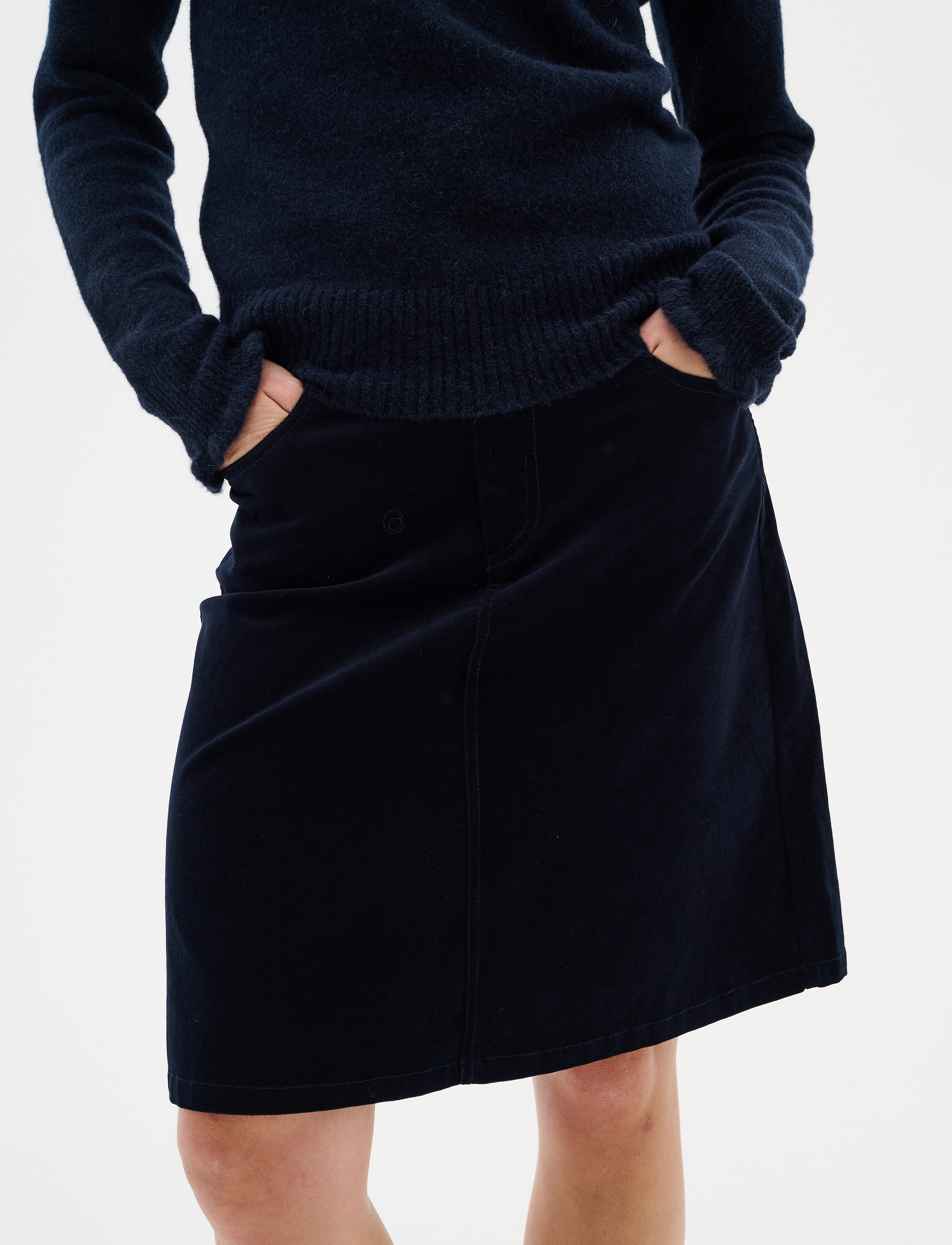 InWear - RylieIW Skirt - korte nederdele - marine blue - 4