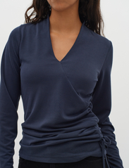 InWear - GraysenIW Wrap Top - t-shirt & tops - marine blue - 2