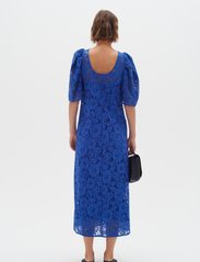 InWear - NabilIW Dress - vasarinės suknelės - mazarine blue - 5