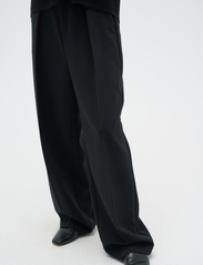 InWear - WesliaIW Barrel Pant - tailored trousers - black - 3
