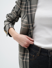 InWear - WhitniIW Classic Blazer - festkläder till outletpriser - yarn dyed checks - 5