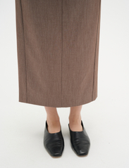 InWear - NaxaIW Skirt - midi-röcke - americano melange - 2