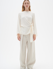 InWear - CadenzaIW Drape Blouse - long-sleeved blouses - whisper white - 3