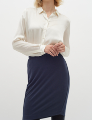 InWear - AronoIW Short Skirt - kurze röcke - marine blue - 0