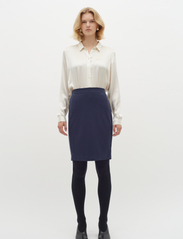 InWear - AronoIW Short Skirt - korta kjolar - marine blue - 3