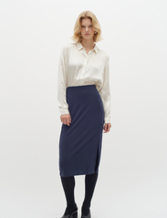 InWear - AronoIW Long Skirt - midiseelikud - marine blue - 4