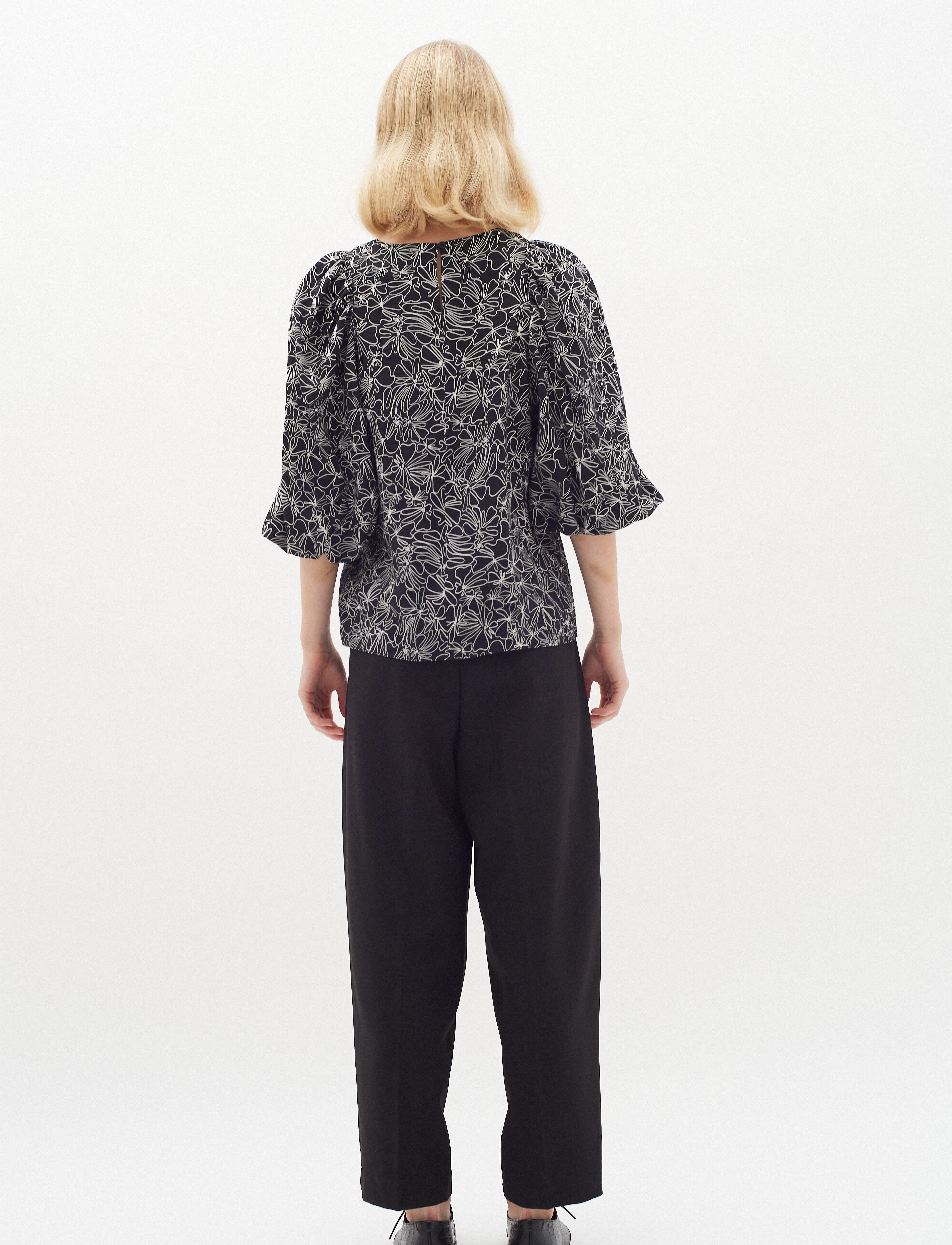 InWear - HarperIW Blouse - langærmede bluser - black cable flower - 4
