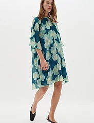 InWear - HendraIW Dress - vidutinio ilgio suknelės - green poetic flower - 4