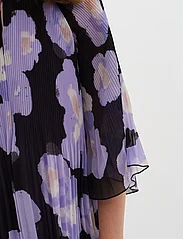 InWear - HendraIW Dress - midi dresses - lavender poetic flower - 5
