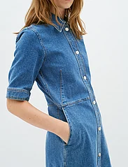 InWear - PheifferIW Dress - džinsa kleitas - medium blue - 4