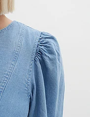 InWear - PhilipaIW Dress - jeansklänningar - light blue denim - 6