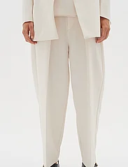 InWear - ZomaIW Barrel Pant - party wear at outlet prices - vanilla - 2