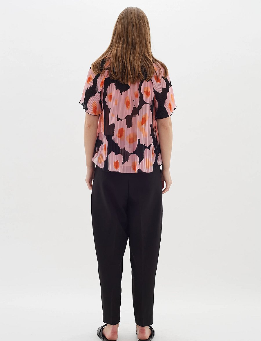 InWear - HendraIW Top - kortärmade blusar - pink poetic flower - 4