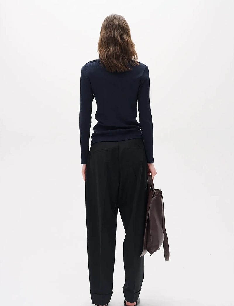 InWear - DagnaIW V-Neck LS - langärmlige tops - marine blue - 4