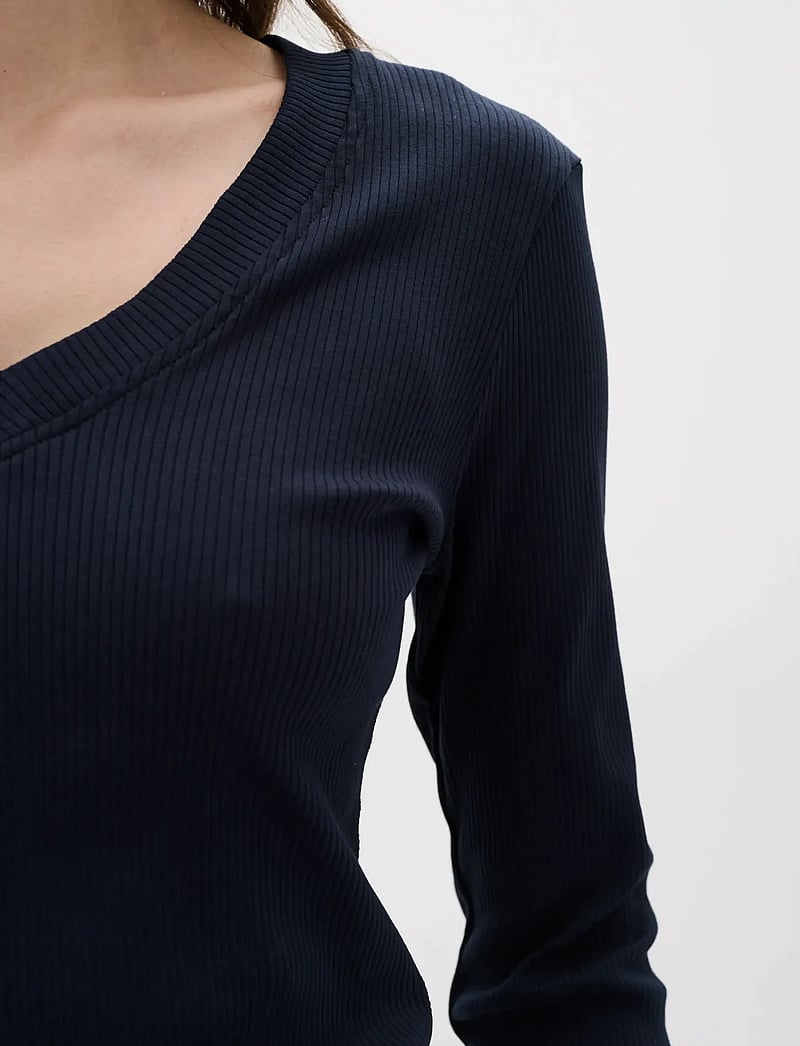 InWear - DagnaIW V-Neck LS - langärmlige tops - marine blue - 5