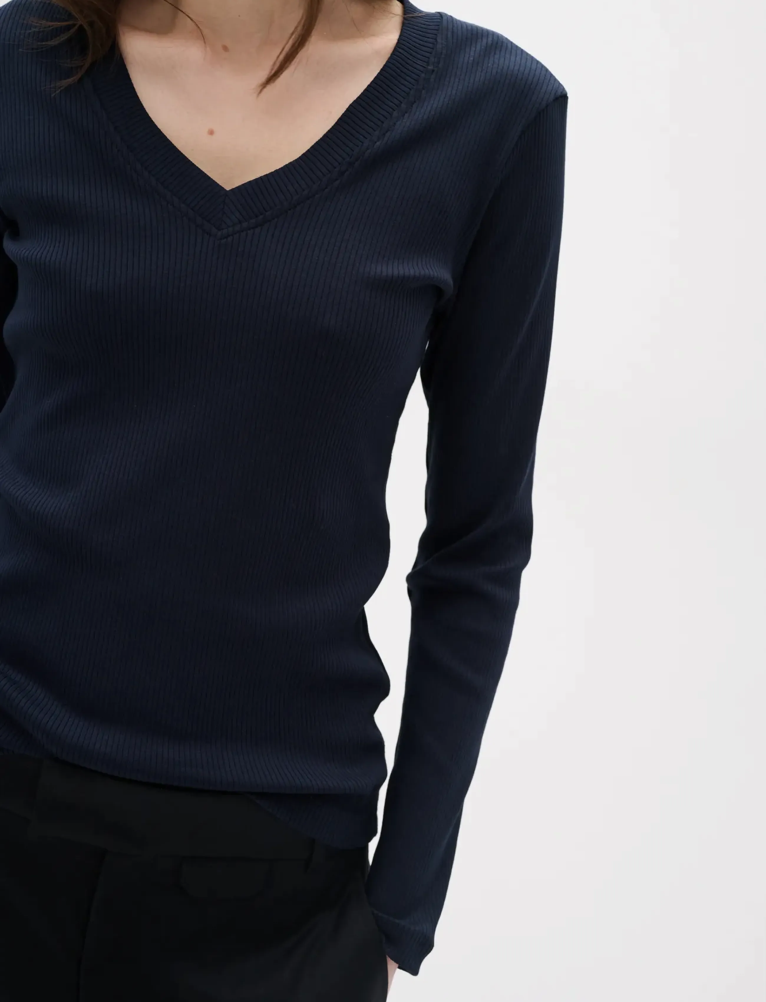 InWear Dagnaiw V-Neck Ls blusar dam – bild 6
